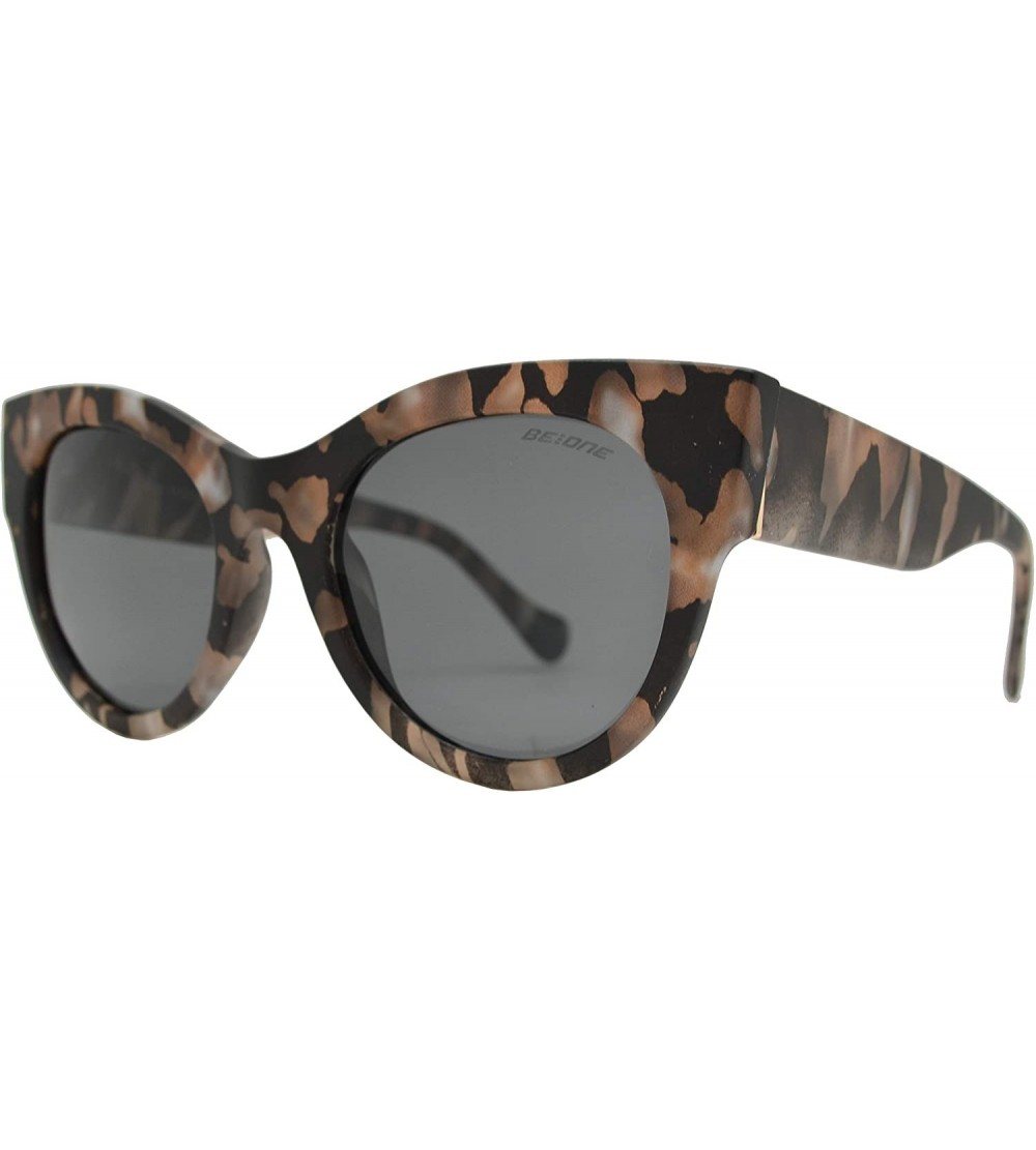 Sport Women's Bold Oversized Chunky Cat Eye Vintage Sunglasses - Brown Marble + Polarized Smoke Lens - CI18UDRYZI4 $26.78