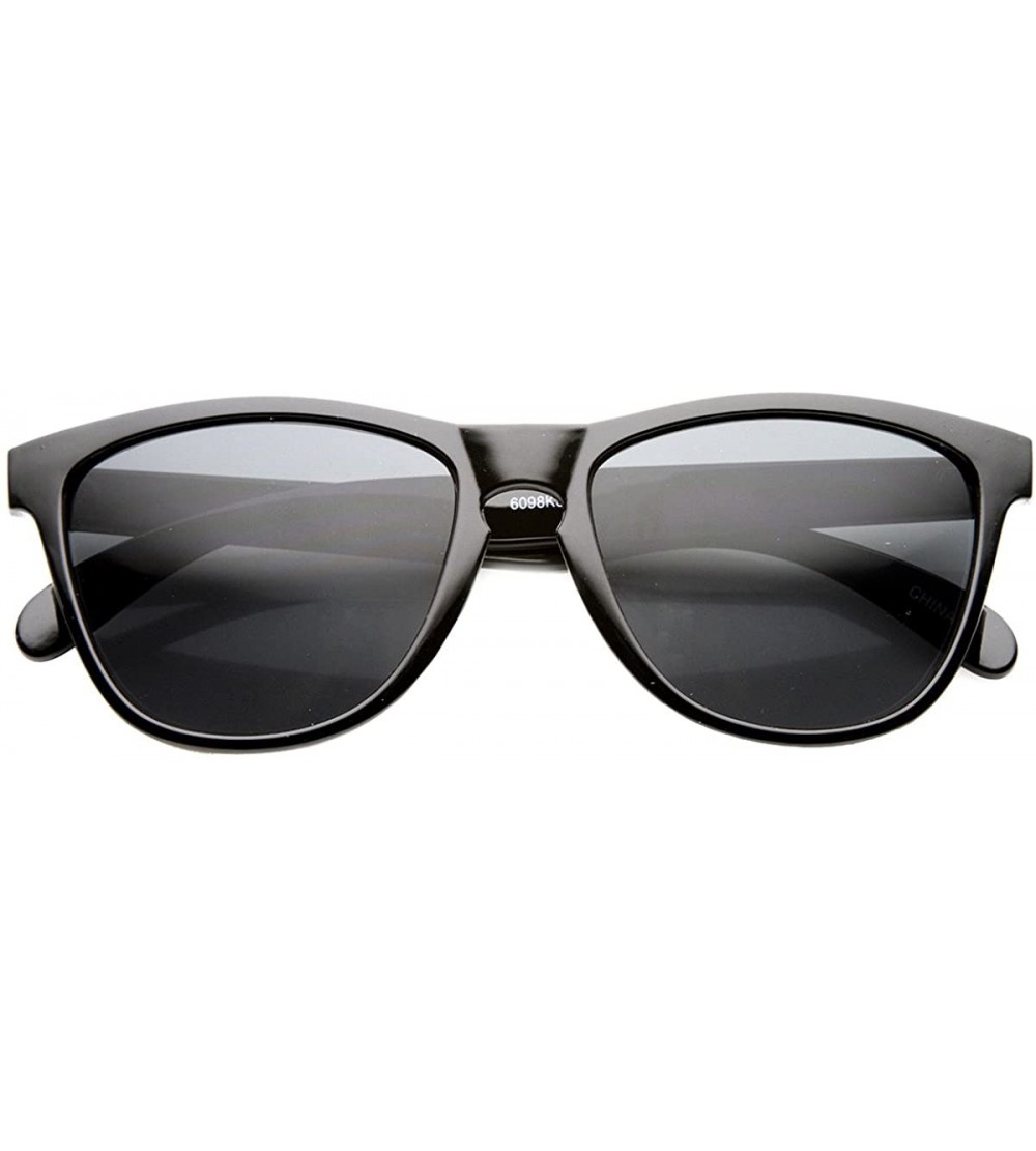 Wayfarer Action Sport Retro Keyhole Horned Rimmed Sunglasses - Shiny-black Smoke - CL11Y9LRXMB $18.65